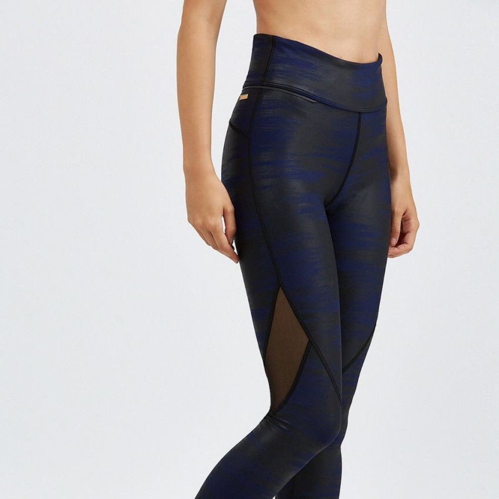 NWOT - Alala Captain Ankle Tight